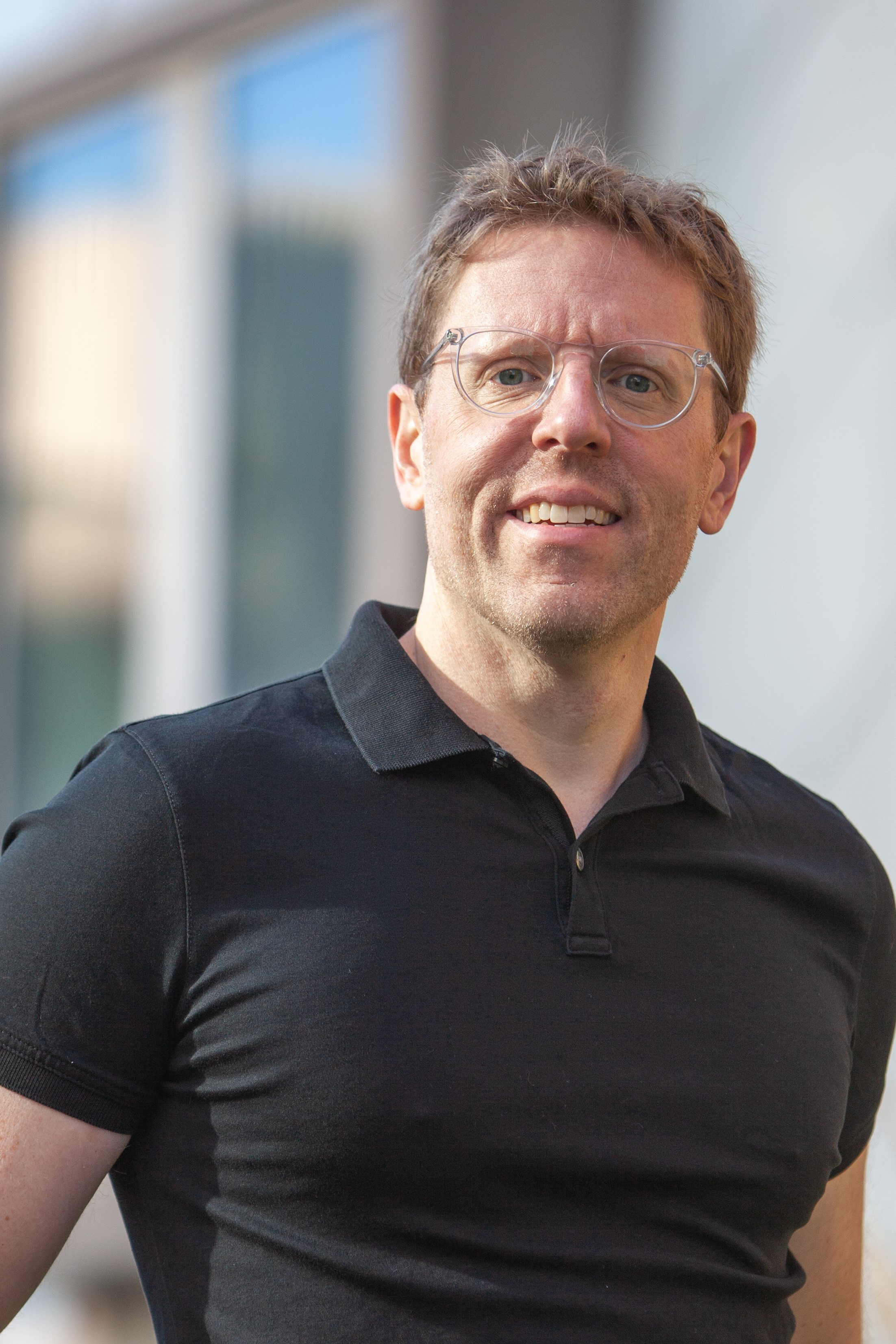 Neil Thompson headshot